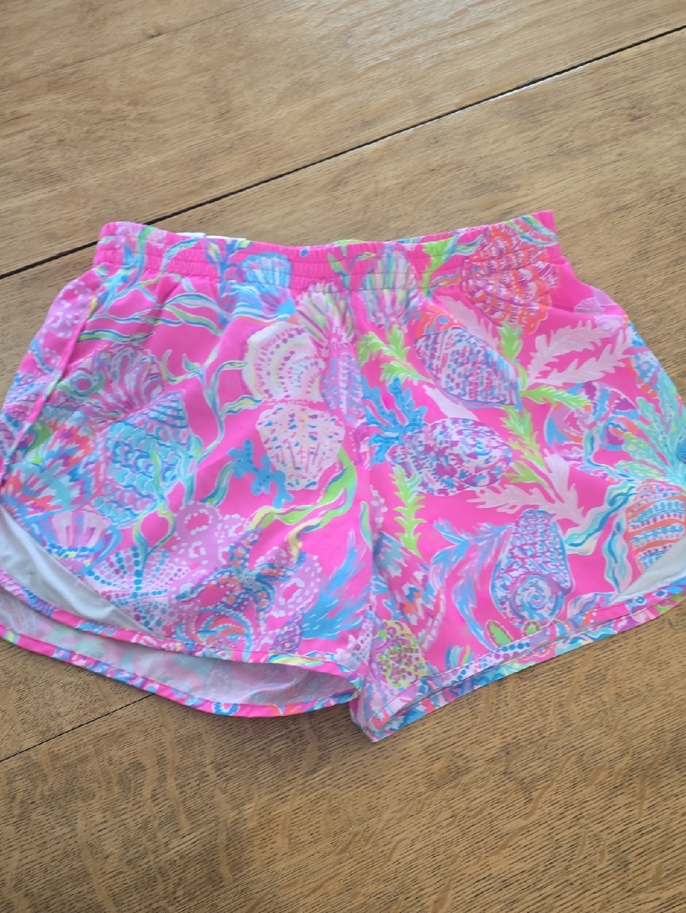 Lilly Pulitzer Pink Multicolor Shell-Print Athletic Shorts